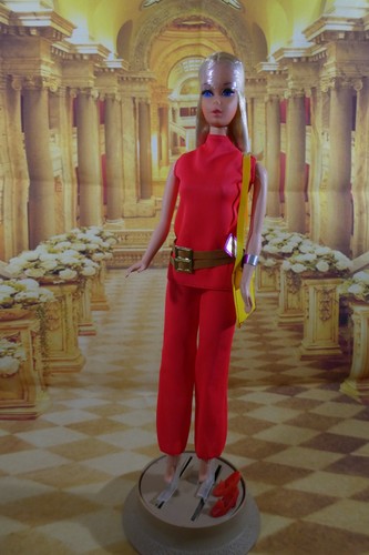 Barbie vintage walk lively - barbie,