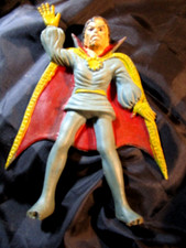 DR. STRANGE BEN COOPER RUBBER JIGGLR ACTION FIGURE RARA MARVEL MANIA 1979