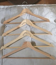 4 Grucce appendini appendiabiti in legno Massello Chiaro  Con Piccolo Incavo
