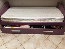 Letto singolo Mistral con rete, materasso e cassettone.