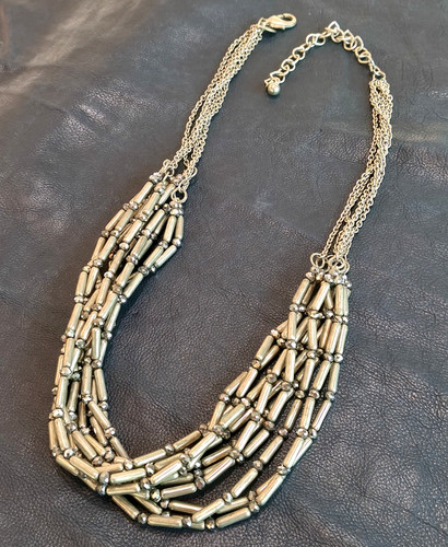 Lunga collana argentata - lunga,