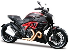 MAISTO 1:18 DUCATI DIAVEL
