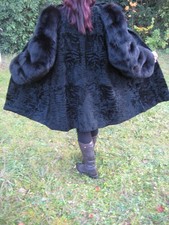 Cappotto di pelliccia nero