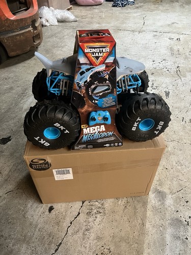Monster jam mega megalodon 6 - jam,