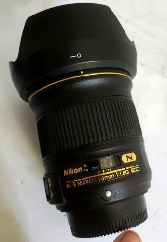 Nikon 24mm ed lens mint - nikon,