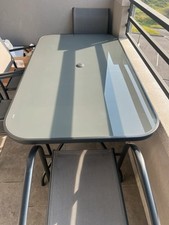 tavolo In Vetro con sedie da esterno