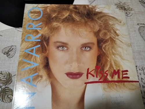 Navarro kiss me soft - kiss,