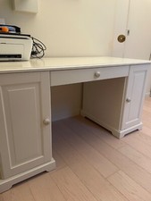 scrivania bianca con cassetti + sedia