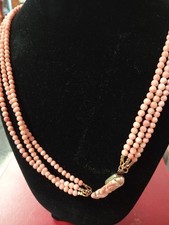 collana di corallo rosa