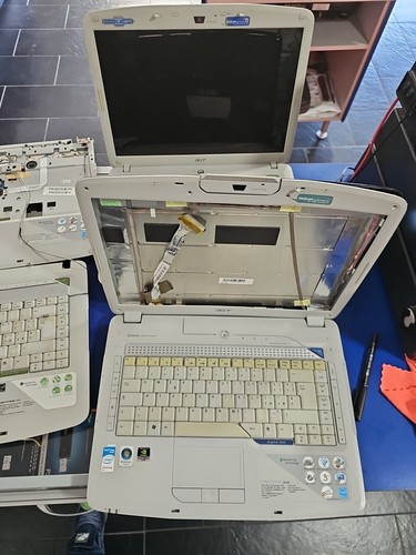 Stock notebook acer - 11,