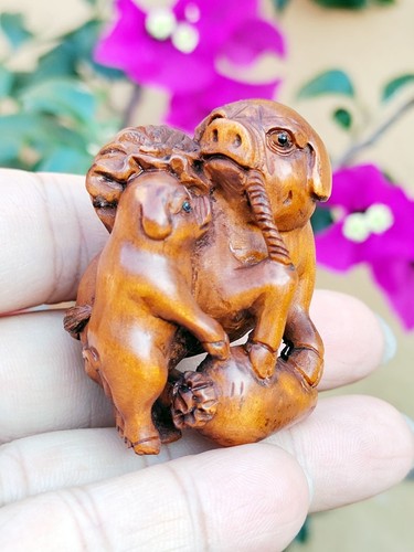 M9028 statuina netsuke in - -,