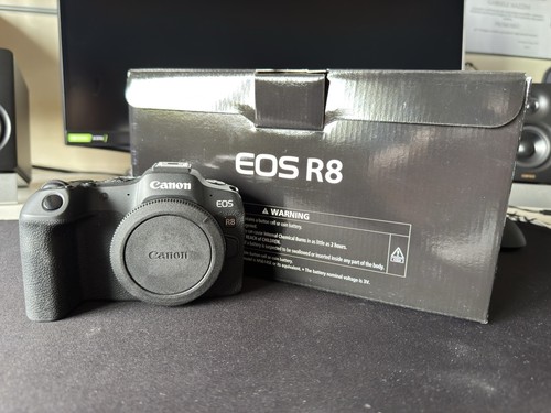 Canon eos come nuova - r8, 1