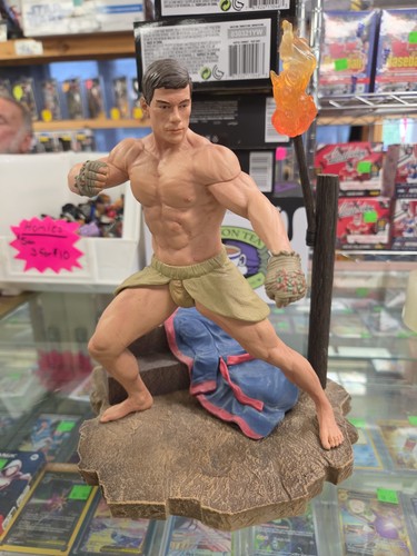 Statua jean claude van - jean-claude,