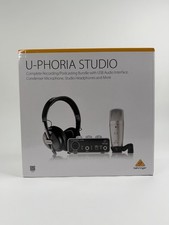 Behringer U-Phoria Studio