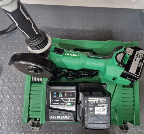 Smerigliatrice batteria - smerigliatrice, a