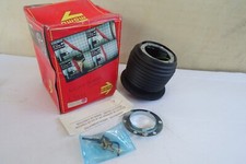 mozzo Momo L3511 per Nissan Primera P10 Sunny nuovo fondo di magazzino