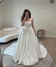 Abiti da sposa semplici scollo quadrato linea A raso spazzato treno abiti da sposa