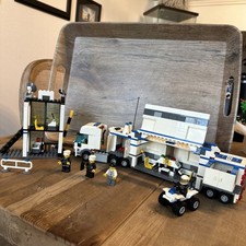 LEGO 7743 City Police Command