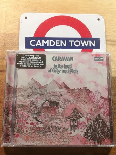 Caravan the land - -, grey