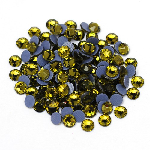 Olivina fondo piatto strass