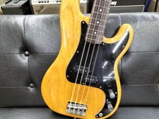 Fender Japan PB70-70 Basso di
