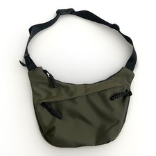 Borsa a tracolla vintage Y2K neoprene nylon tecnico sella imbracatura verde regolabile Miu