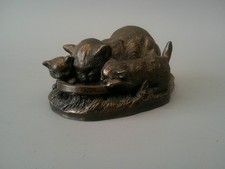 Vintage Cast Bronze Figurine