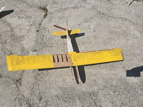 Modellino aereo fatto mano - a,