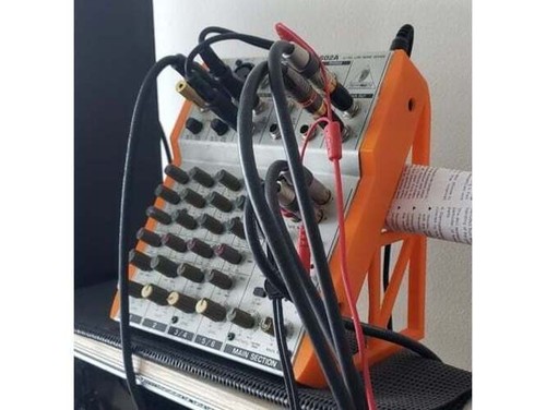Supporto angolare per console