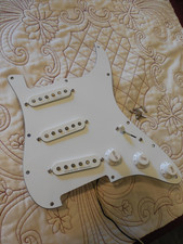 Fender Stratocaster Loaded