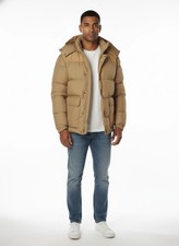 Piumino corto con cappuccio da