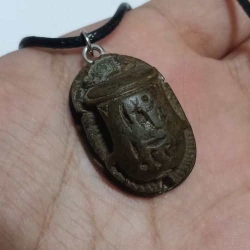 Collana ciondolo scarabeo