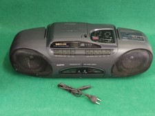 BOOMBOX RADIO STEREO CASSETTE CD GHETTO BLASTER SANYO BASS EXPANDER RETRO TECH -