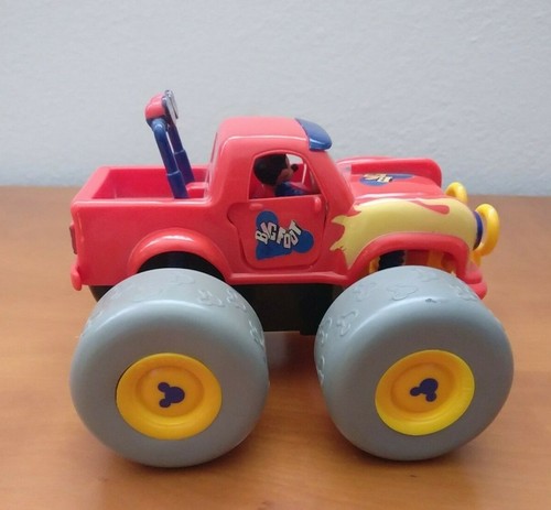 Topolino the big foot - big,