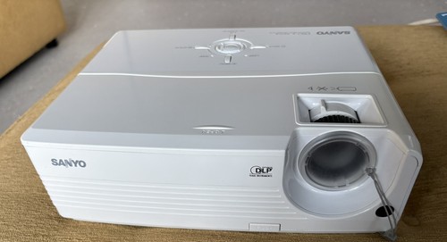 Proiettore sanyo - proiettore,