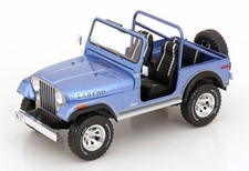 1:18 MCG Jeep CJ-7 Laredo blu