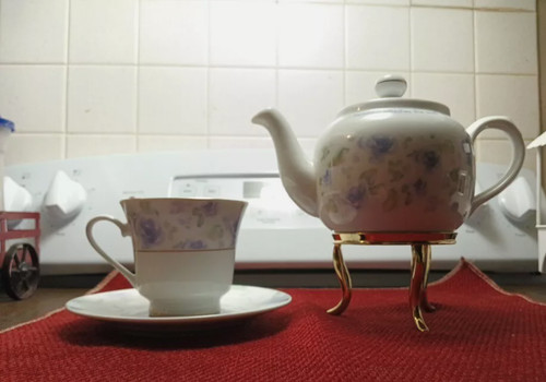 Dayspring cards teapot with - dayspring,