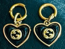 Orecchini Gucci firma cuori