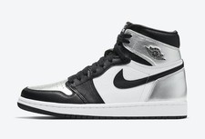 NIKE AIR JORDAN 1 RETRO HIGH -