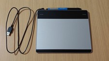 Wacom INTUOS Creative Pen & Touch Tablet  CTH-480 SMALL Graphic Tablet