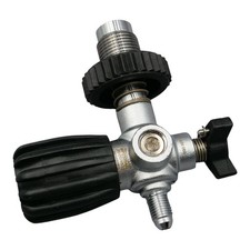 Raccordo di riempimento per