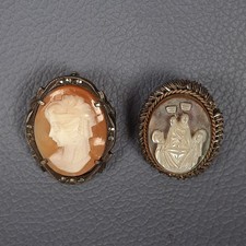 Coppia Di Spille In Cammeo E Madreperla Argento 800 Ottone Ciondoli Vintage 1950