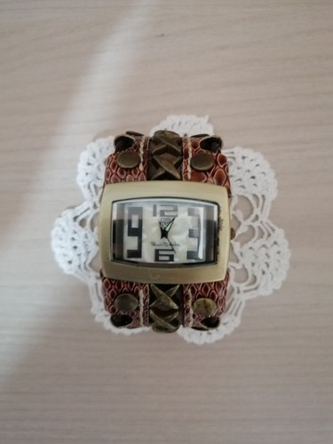 Vecchio orologio polso - vecchio,