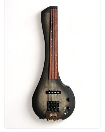 Basso scala corta fretless - corta, 4