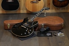 Chitarra elettrica semivuota