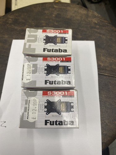 Tre servomotori futaba s3001 - futaba,