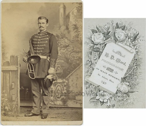 Soldier uniforme con - soldier, in
