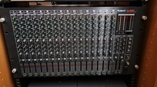 Roland M-16E, mixer a 16