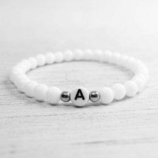 Bracciale con iniziale Lettera perle Bianco e Argento Acciaio nome da Uomo Donna
