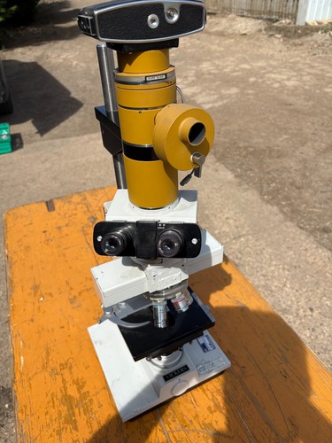 Microscopio binoculare - microscopio,
